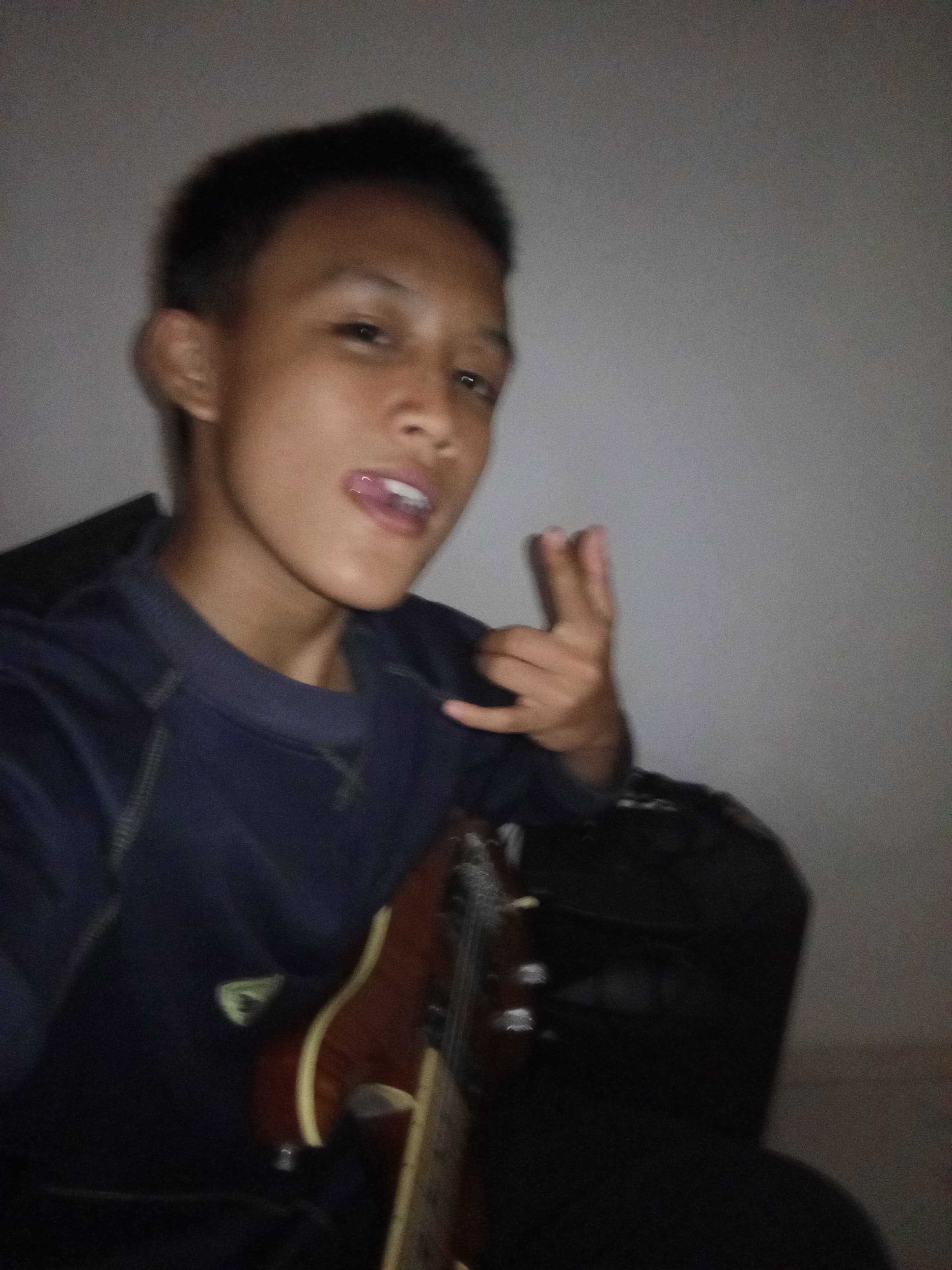 Hobi Main Gitar